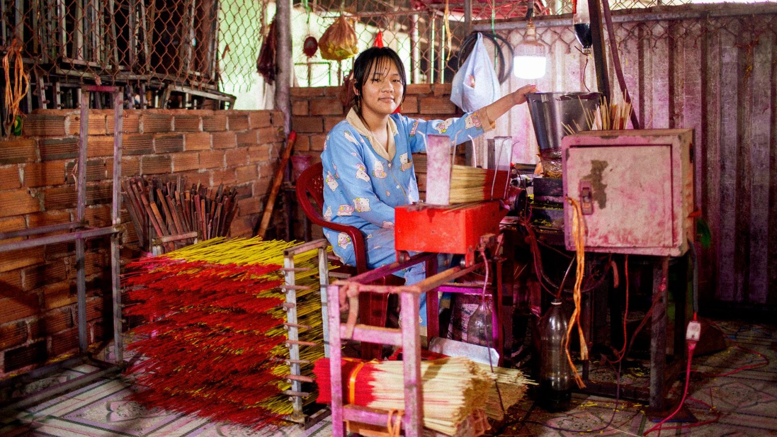 Chọn Xưởng May Đồng Phục HCM Cho Công Nhân Nhà Xưởng